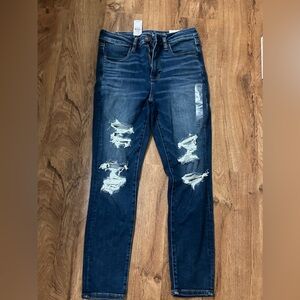 American Eagle Distressed Jeans begging size 12